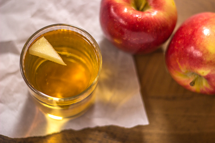 Apple Spritzer (Apfelschorle) | The Kitchen Maus
