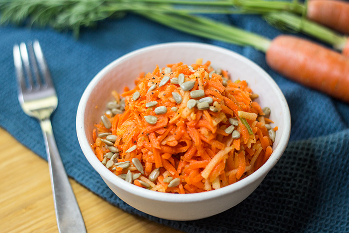Carrot Apple Salad (Karotten-Apfelsalat) - The Kitchen Maus