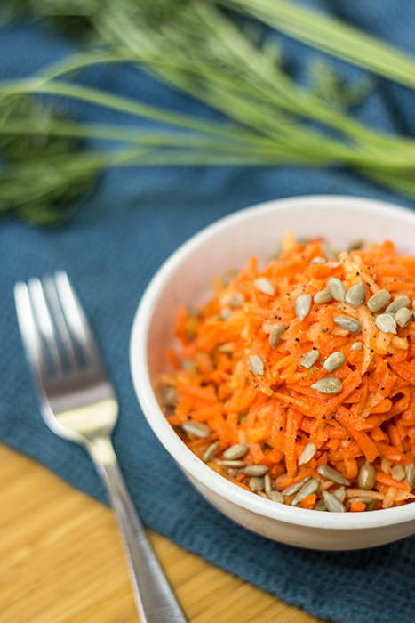 Carrot Apple Salad (Karotten-Apfelsalat) - The Kitchen Maus