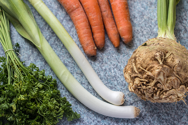 German Soup Vegetables (Suppengrün or Suppengemüse) | The Kitchen Maus