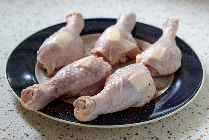 Paprika Chicken Drumsticks | The Kitchen Maus