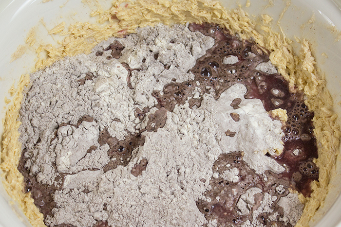 Luscious Red Wine Cake (Saftiger Rotweinkuchen) - The Kitchen Maus
