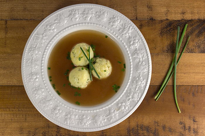 Semolina Dumpling Soup (Griessnockerlsuppe) | The Kitchen Maus