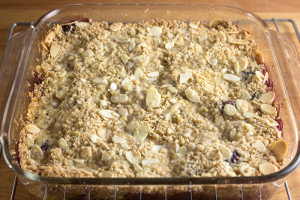 Cherry Amaretto Crumble | The Kitchen Maus