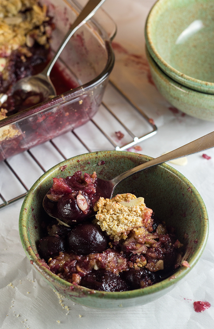 Cherry Amaretto Crumble | The Kitchen Maus