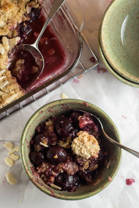 Cherry Amaretto Crumble | The Kitchen Maus