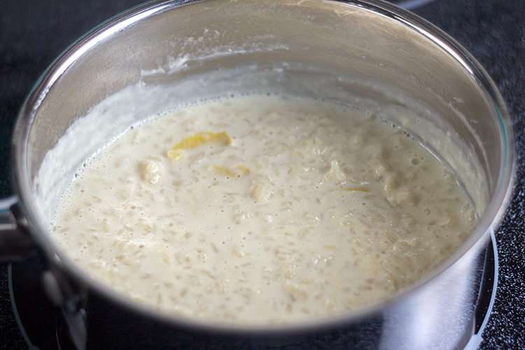 Simple Rice Pudding (Reisbrei) | The Kitchen Maus