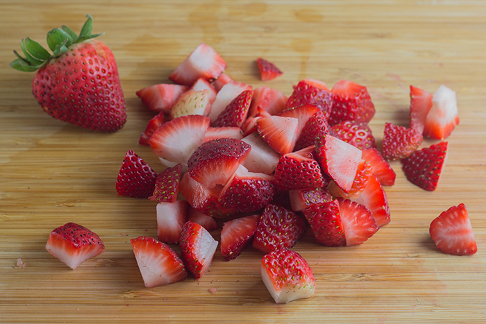 Strawberry Rhubarb Spritzer (Erdbeer-Rharbarberschorle) | The Kitchen Maus