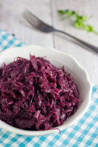 Easy Braised Red Cabbage (Blaukraut) | The Kitchen Maus