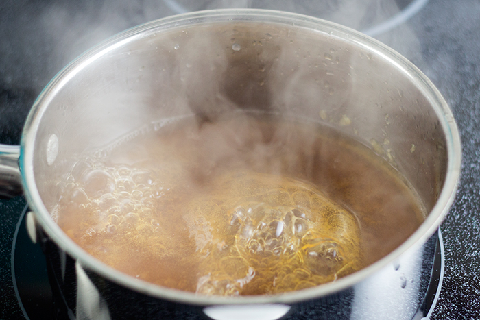 Cinnamon Caramel Syrup (Zimt-Karamell-Sirup) by the Kitchen Maus