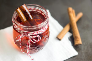 Cinnamon Caramel Syrup (Zimt-Karamell-Sirup) by the Kitchen Maus