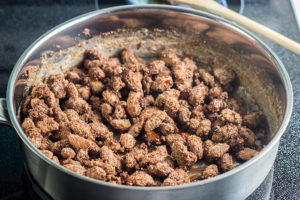 Gingerbread Candied Almonds (Gebrannte Mandeln) by the Kitchen Maus