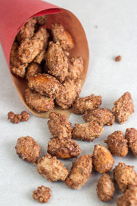 Gingerbread Candied Almonds (Gebrannte Mandeln) by the Kitchen Maus