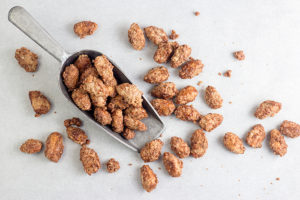 Gingerbread Candied Almonds (Gebrannte Mandeln) by the Kitchen Maus